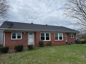 Building Photo - 215 McCormick St