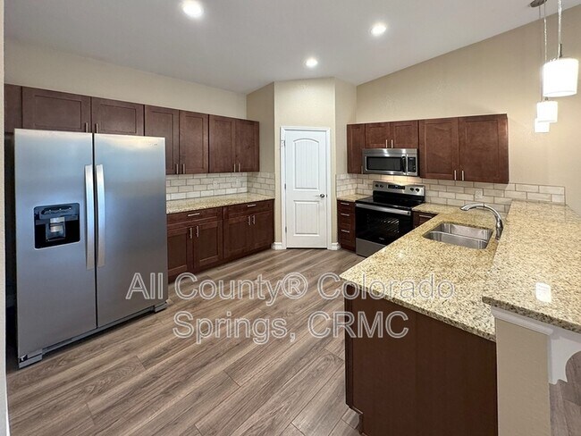 Building Photo - 742 Thimbleberry Point