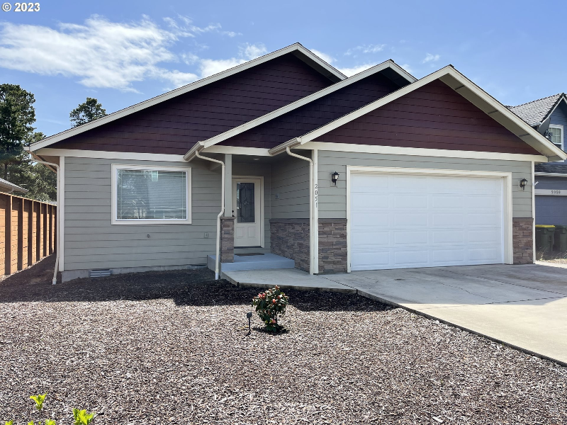Foto principal - 2051 Royal Saint Georges Dr