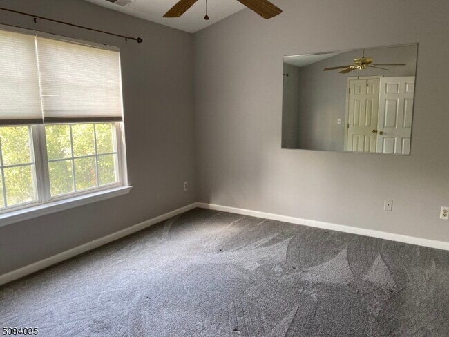 Building Photo - 4808 Tudor Dr