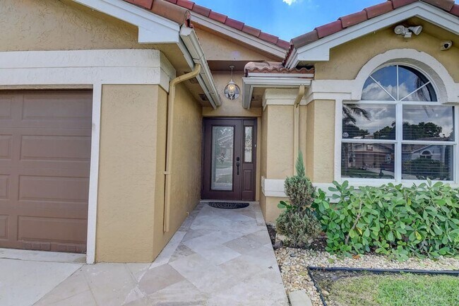 Photo - Rainbow Lakes House