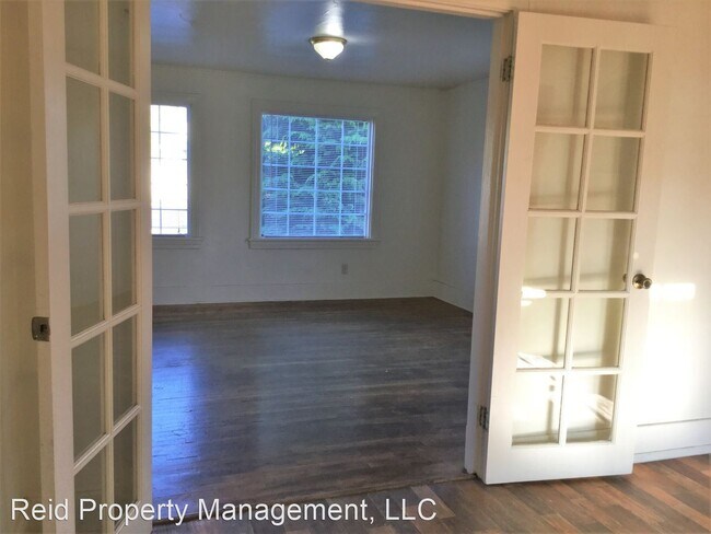 Building Photo - 2 br, 1 bath House - 611 Park Avenue