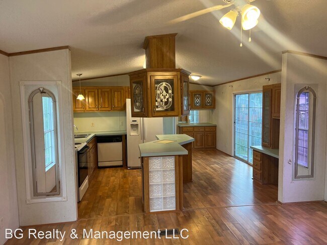 Building Photo - 3 br, 2 bath House - 7640 Tarpon Dr.