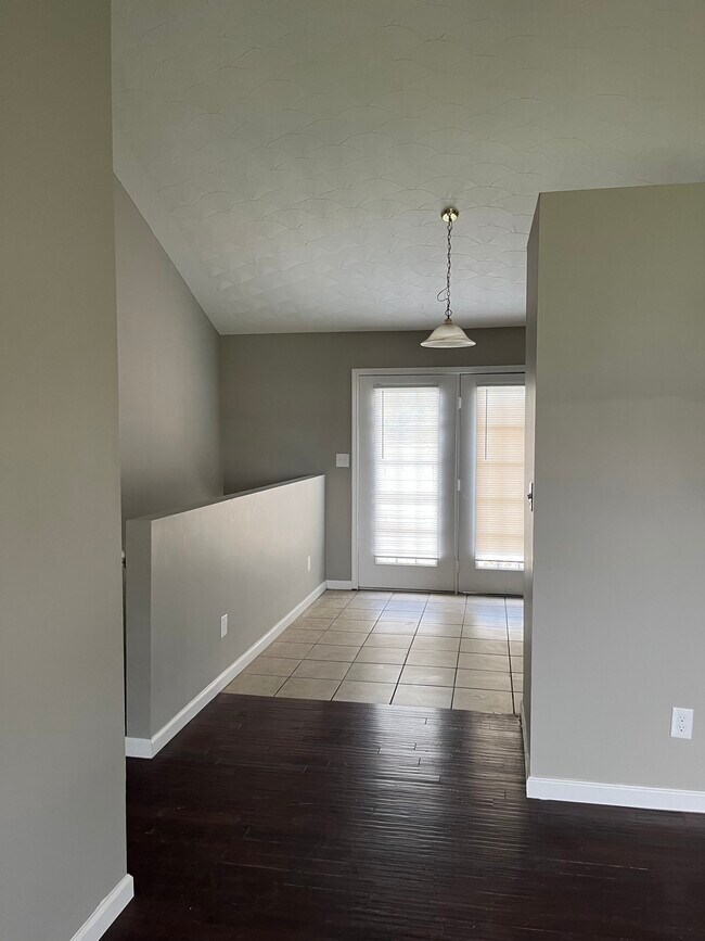 Building Photo - 6220 Serenity Ct