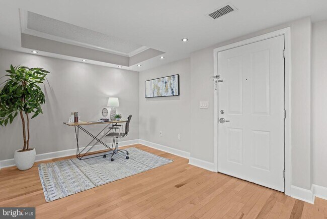 Foto del edificio - 1220 N Fillmore St