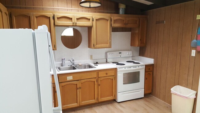 Foto del edificio - Modular Home on Large Lot in Valley Center...