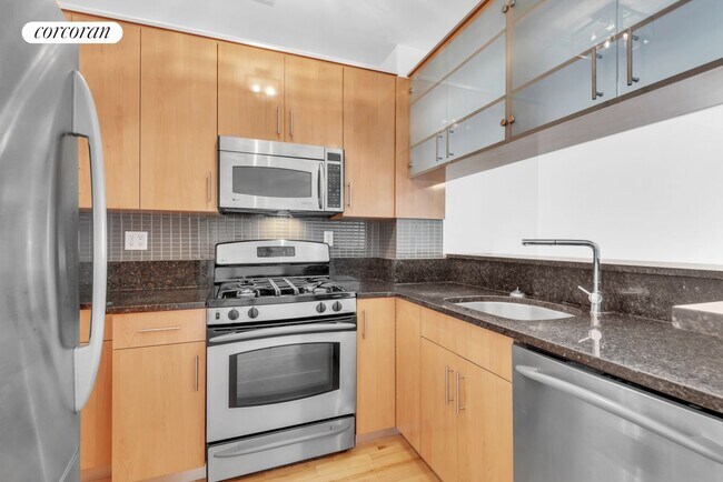 Foto del edificio - 227 E 111th St