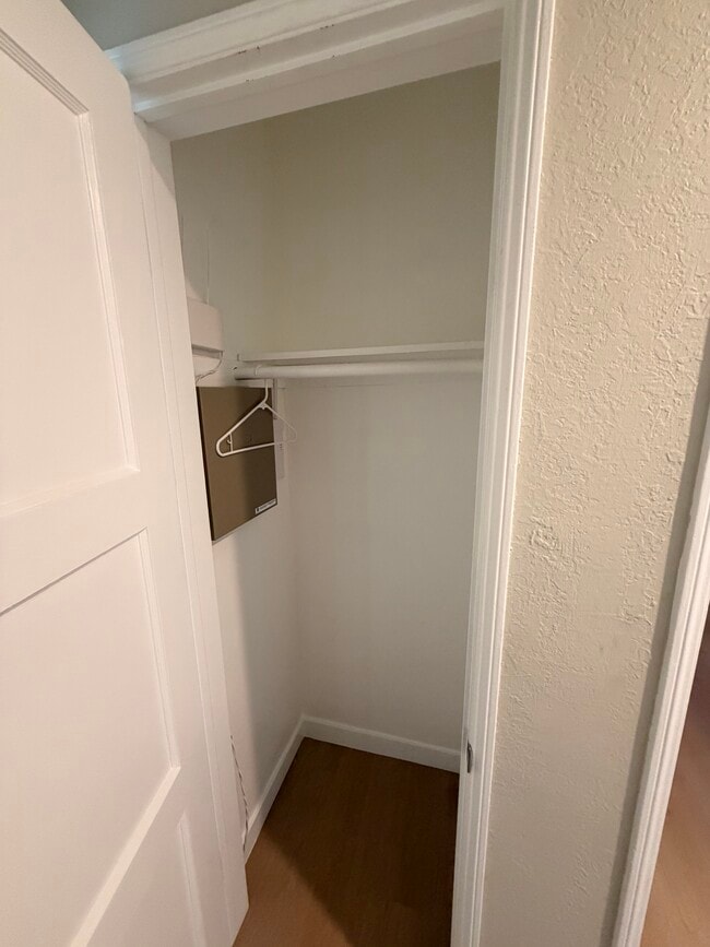 Foto del edificio - 13247 Columbia Way