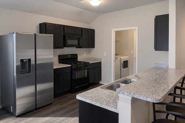 Foto del edificio - 1308 Isabella Dr