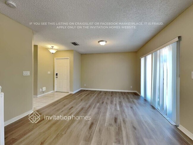 Foto del edificio - 3364 Orinoco Ln