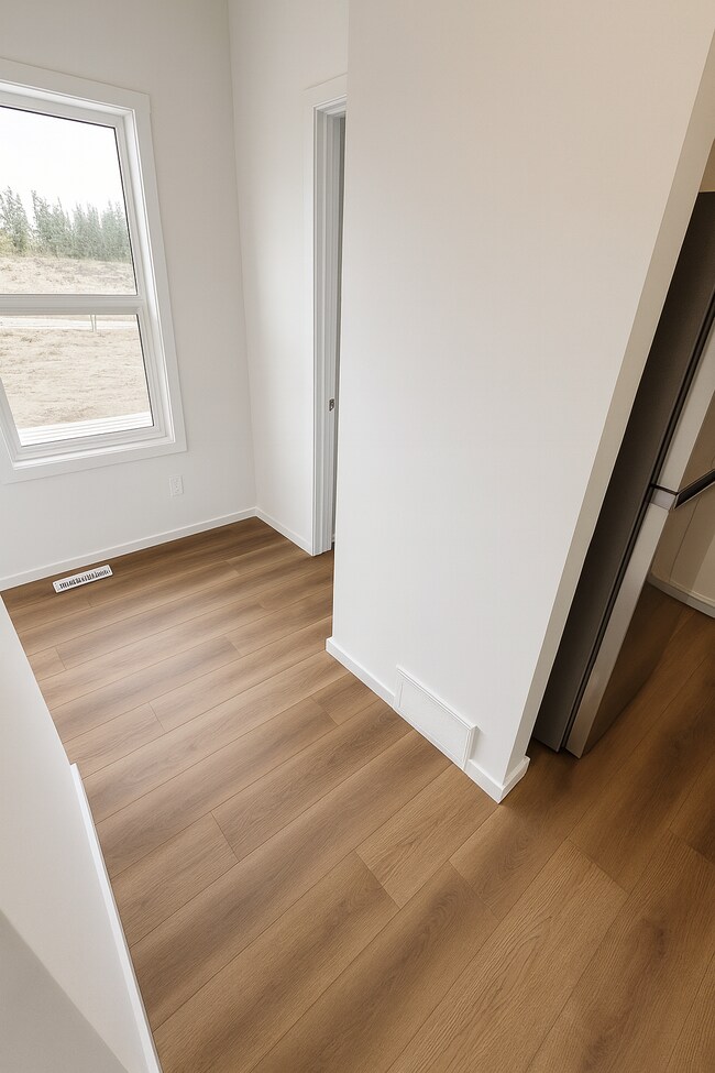 Building Photo - 4235 Kinglet Dr NW