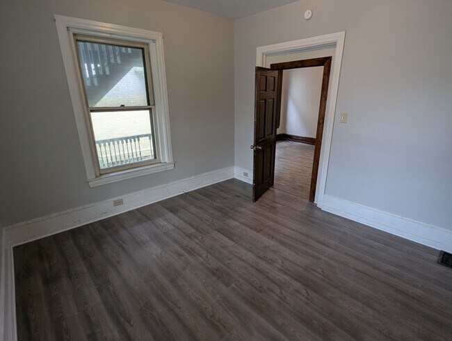 Foto del edificio - 755-757  W. Third Street