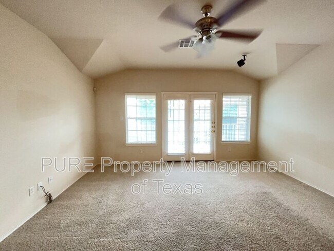 Foto del edificio - 16100 S Great Oaks Dr