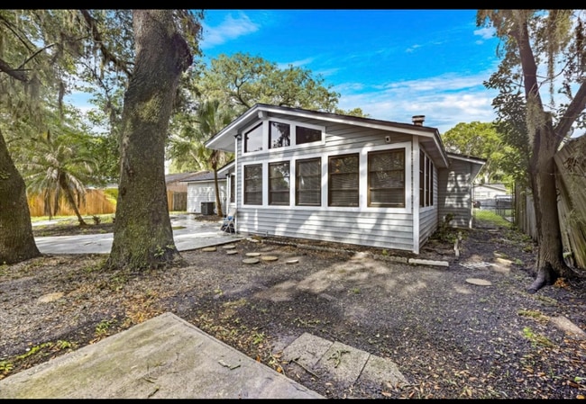 Foto del edificio - 4157 Autrey Ave E
