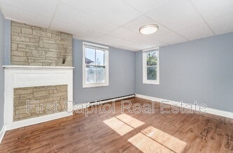 Building Photo - 149 N 2nd St