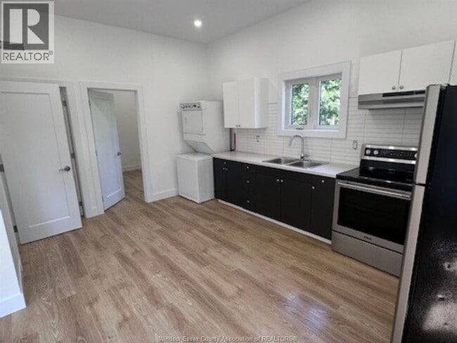 Building Photo - 1227 Curry Ave