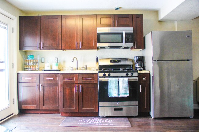 Foto del edificio - 16499 W 2nd Pl