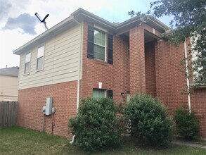 Building Photo - 5707 Highbury Ct Building Photo - 5707 Highbury Ct