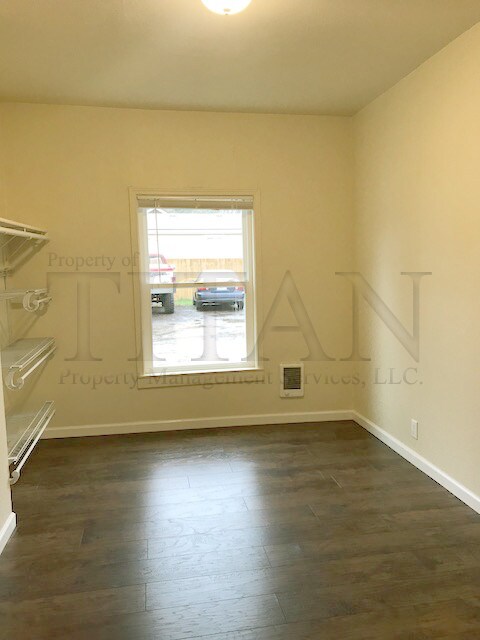 Building Photo - 840 Jefferson Ave