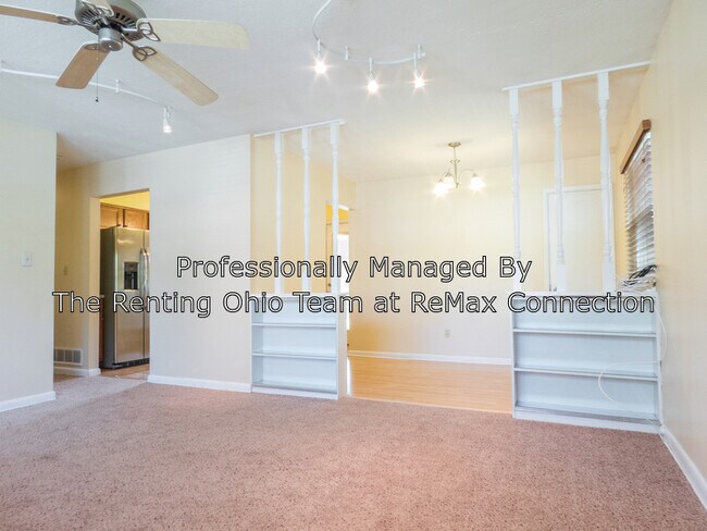 Building Photo - 1170 Nocturne Rd E