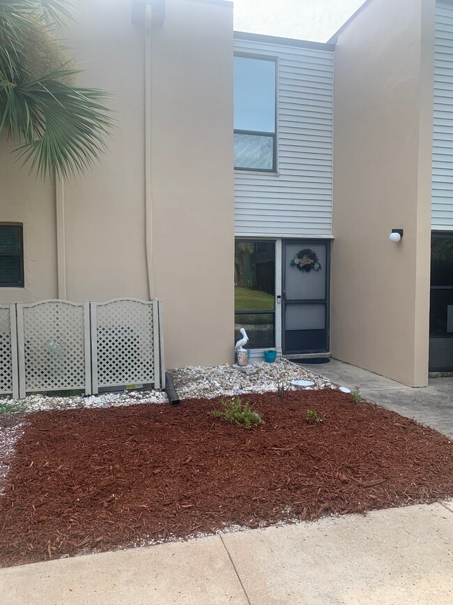 Entrance - 5500 Ocean Shore Blvd