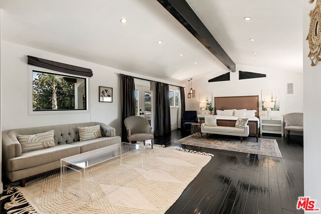 Foto del edificio - 7426 W 82nd St