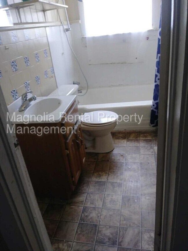 Building Photo - Apartment available in Union