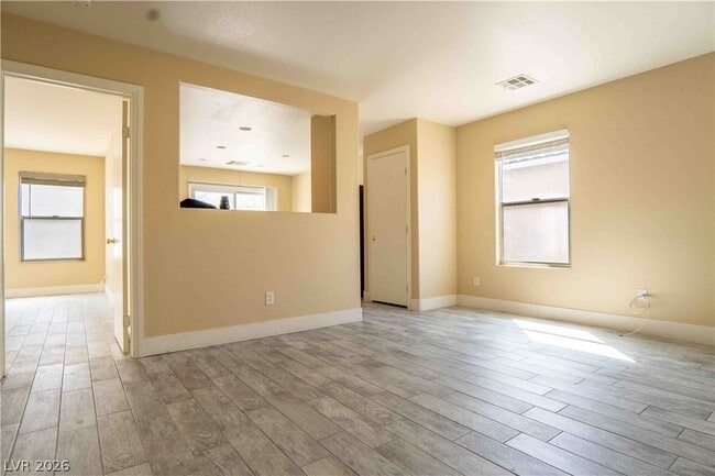 Foto del edificio - 5558 Rollins St