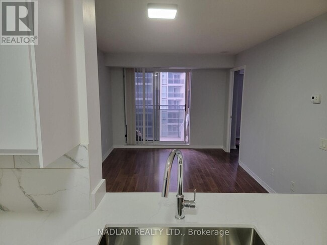 Building Photo - 155 Beecroft Rd