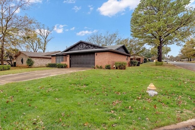 Building Photo - 509 Dean Dr