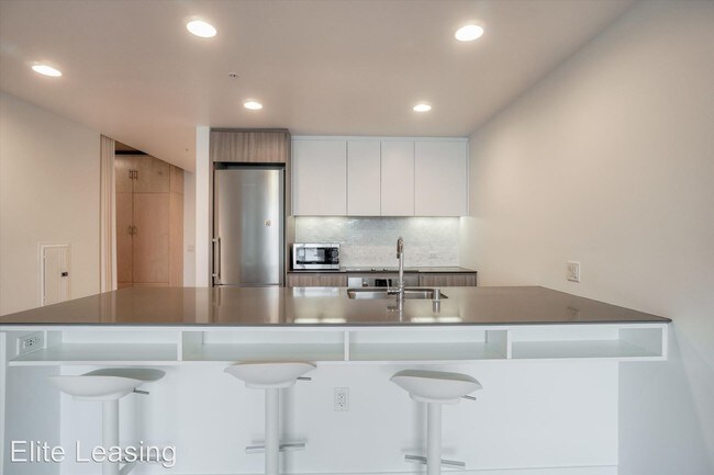 Building Photo - 45 Bartlett St