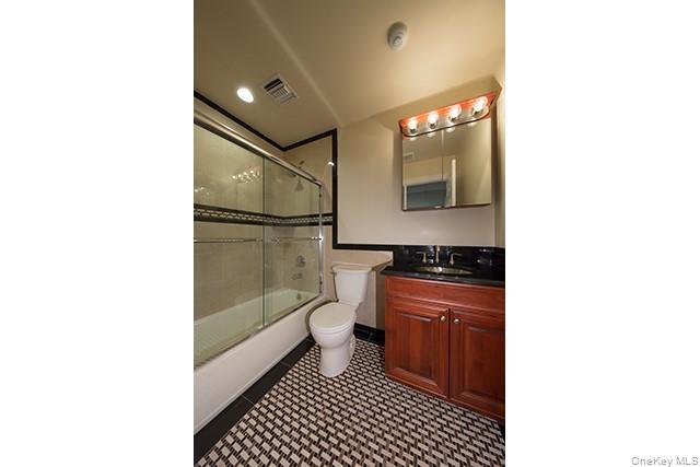 Building Photo - 405 Townehouse Dr