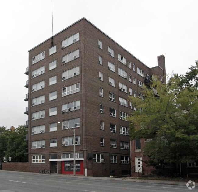 The Cottingham Manor Apartments 291 Avenue Rd Toronto, ON