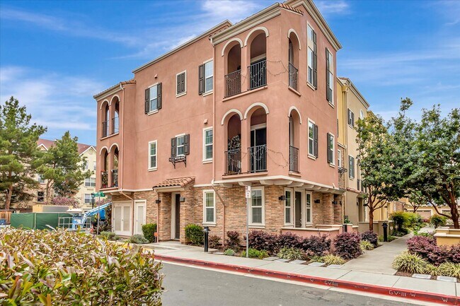 Building Photo - 5832 Crespi Way