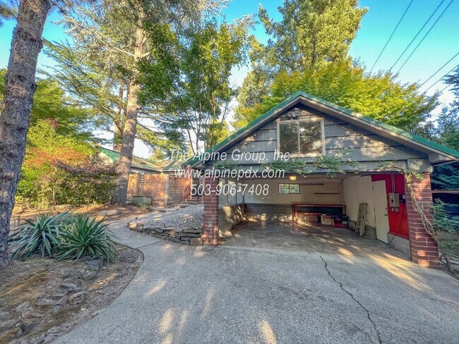 Foto del edificio - Three Bedrooms + Detached-Office-Bonus Roo...