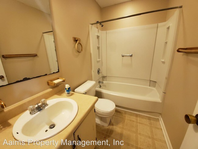 Foto del edificio - 3 br, 2 bath House - 1116 Strathdon Ave.