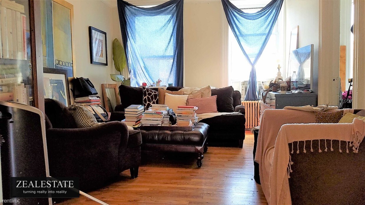Primary Photo - 611 Vanderbilt Ave