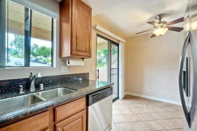 Building Photo - 3796 San Ramon Dr