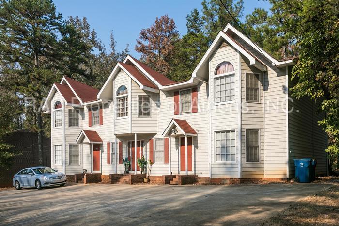 Primary Photo - 126 Highland Park Dr