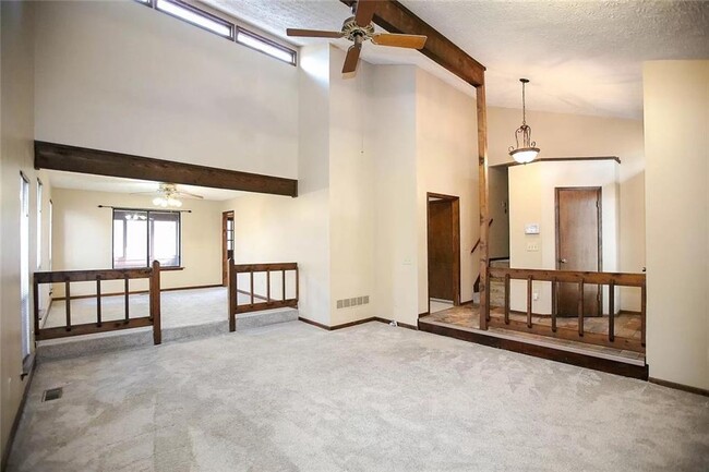 Foto del edificio - 5100 Forest Mist Dr