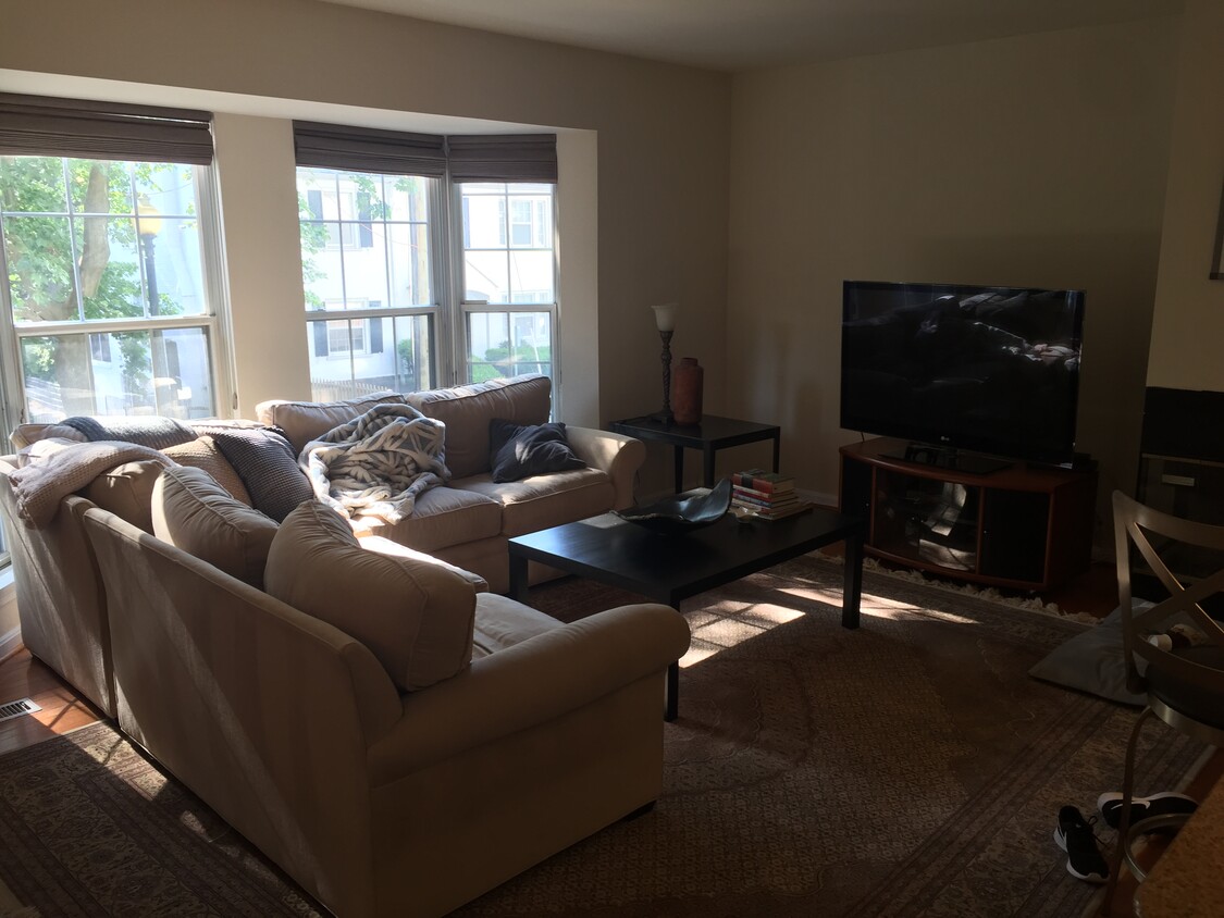 Living Room (right half) - 8307 Draper Ln