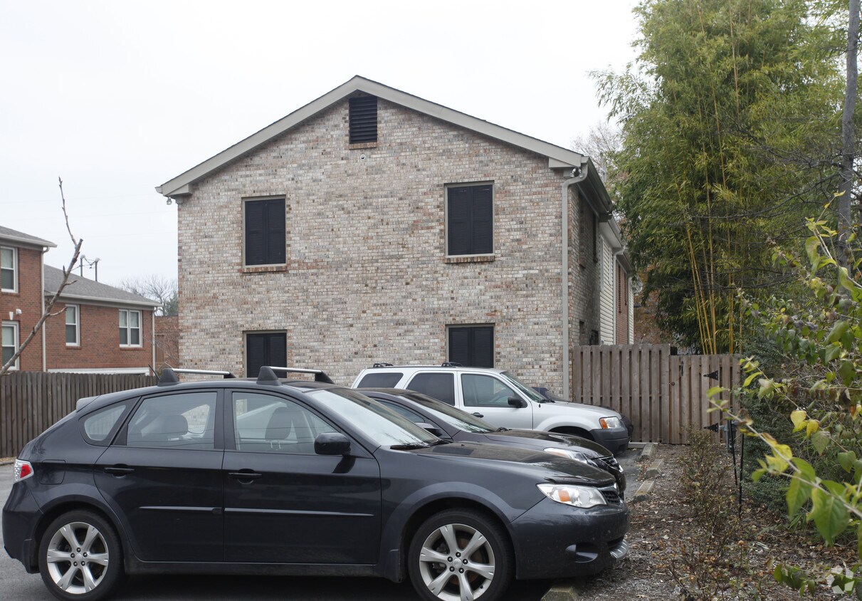 Building Photo - Peabody Place