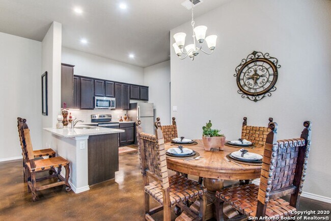Foto del edificio - Modern Duplex Living in Seguin, TX