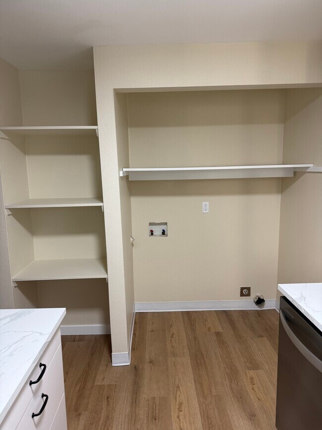 Building Photo - 6309 SW Valley Ave