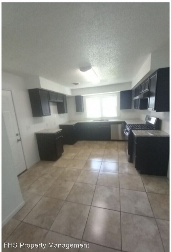 Foto del edificio - 4 br, 2 bath House - 1731 W Walnut