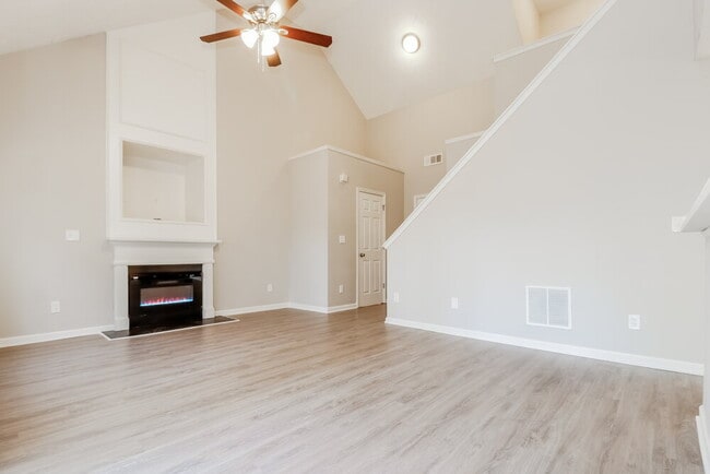 Foto del edificio - 2285 Wingfoot Pl