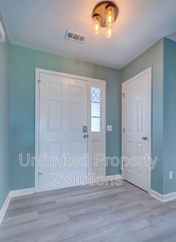 Foto del edificio - 7518 Whitney Dr