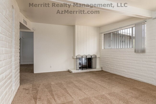 4 Bedroom, 2 bath, air conditioned, fenced... - 4 Bedroom, 2 bath, air conditioned, fenced... House