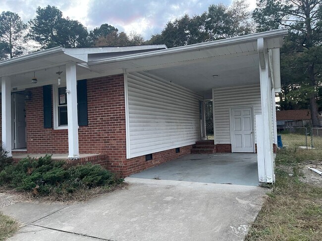 Foto del edificio - 3 BED 2 BATH IN FAYETTEVILLE NC