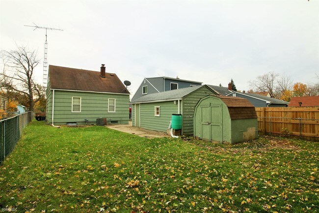 Building Photo - 3 br, 1 bath House - 3806 Herrick St